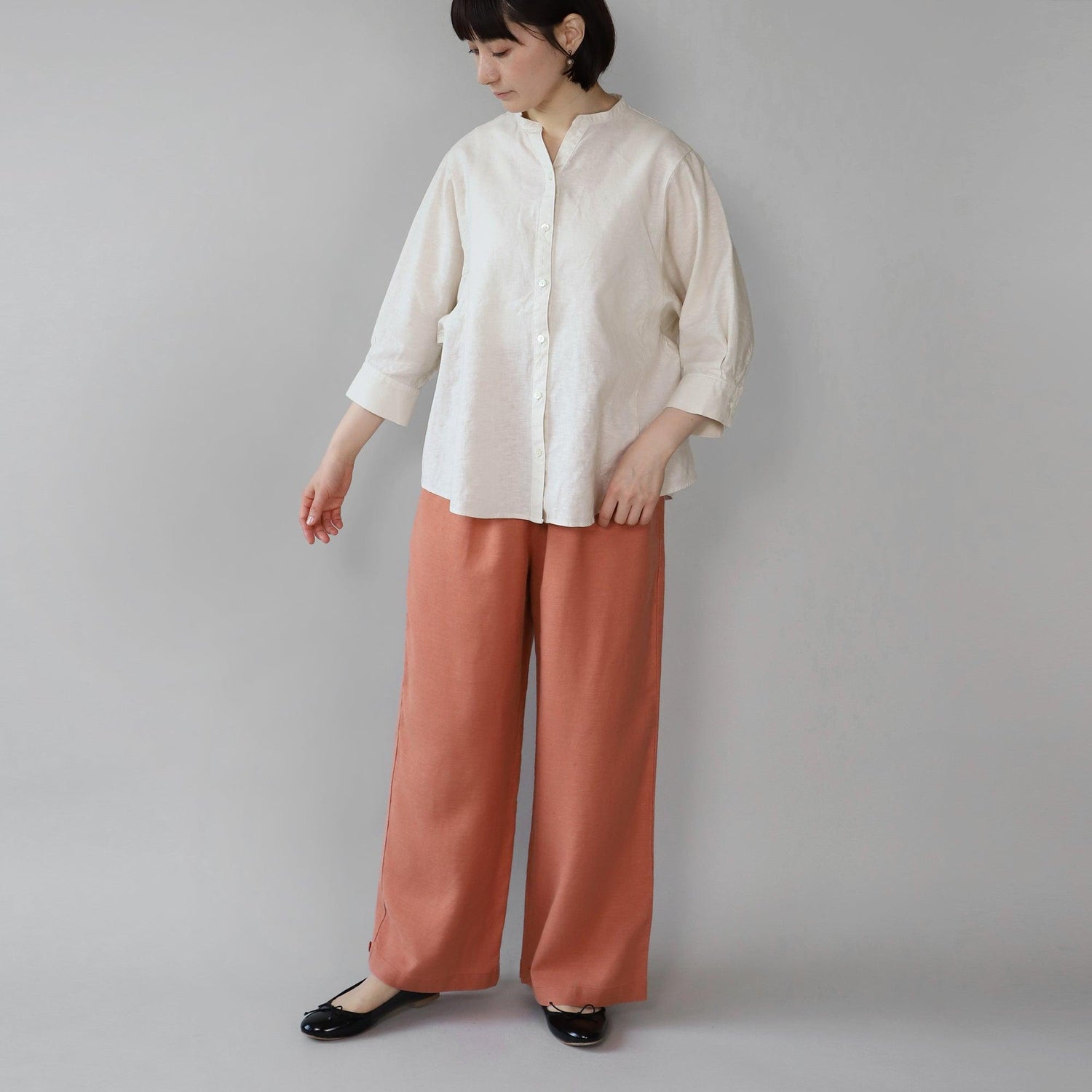 リループフレアブラウス WE2401G001 Beige