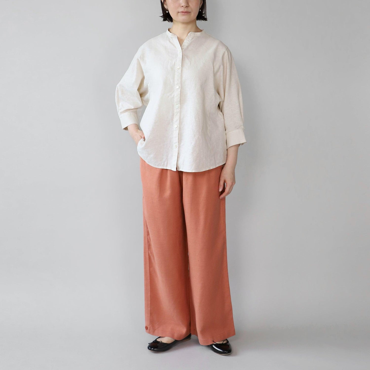 リループフレアブラウス WE2401G001 Beige