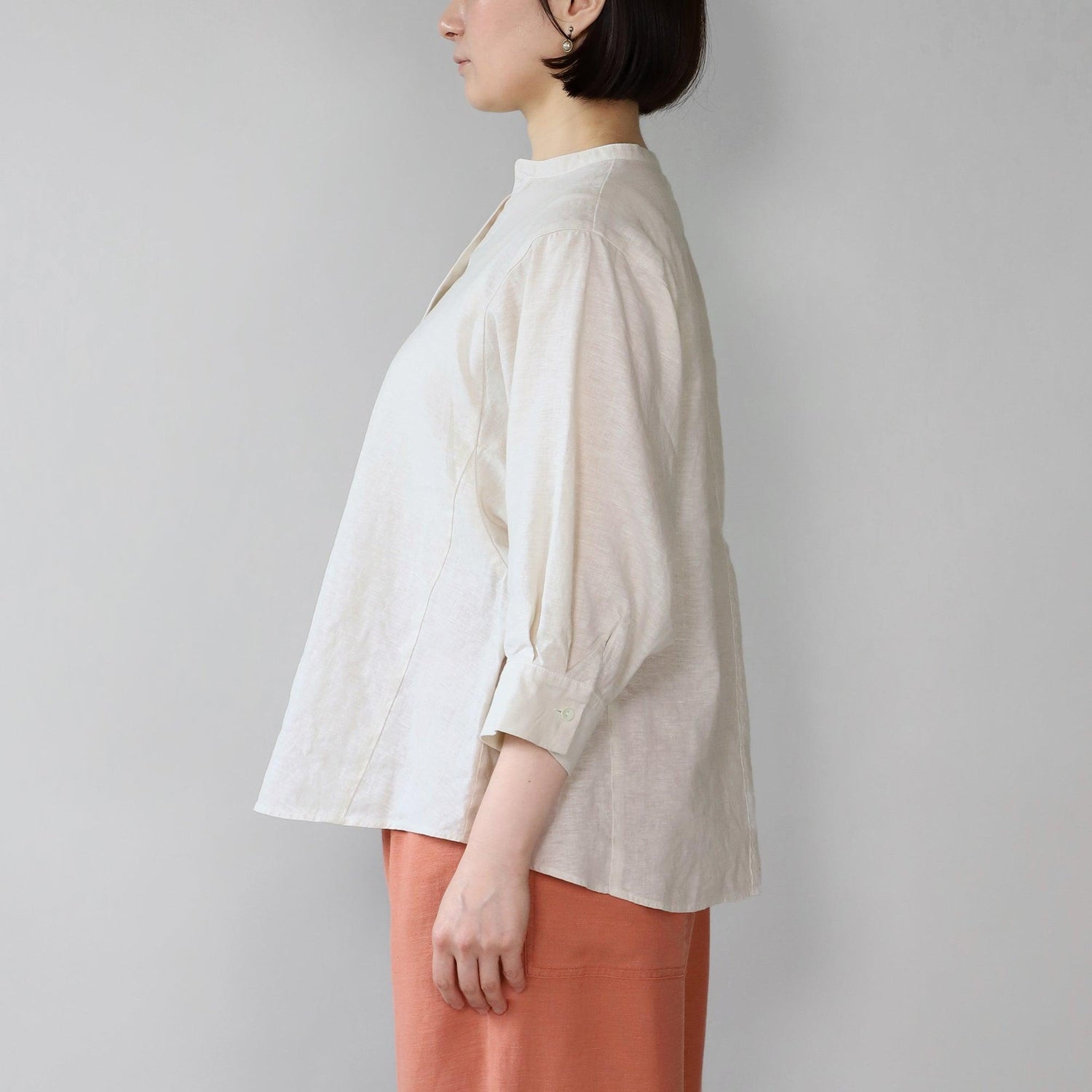 リループフレアブラウス WE2401G001 Beige