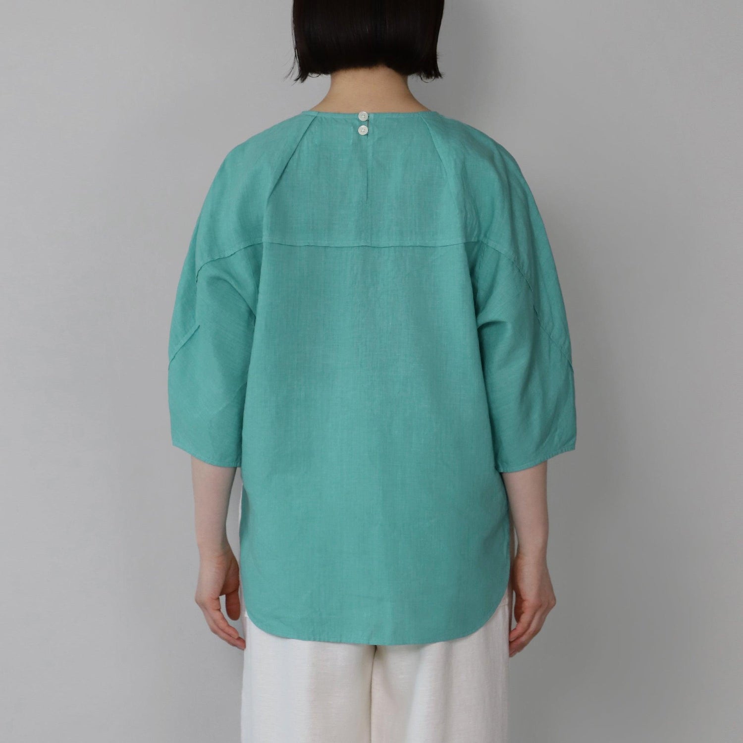 ヘンプフェザーブラウス WE2401G012 Emerald