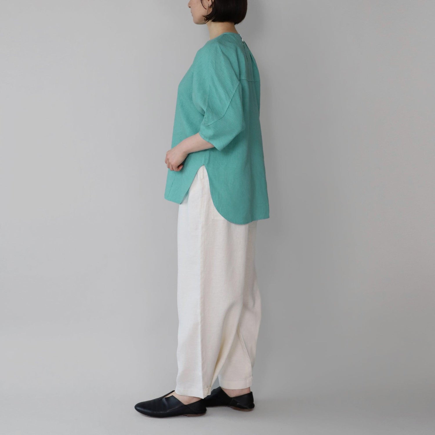 ヘンプフェザーブラウス WE2401G012 Emerald