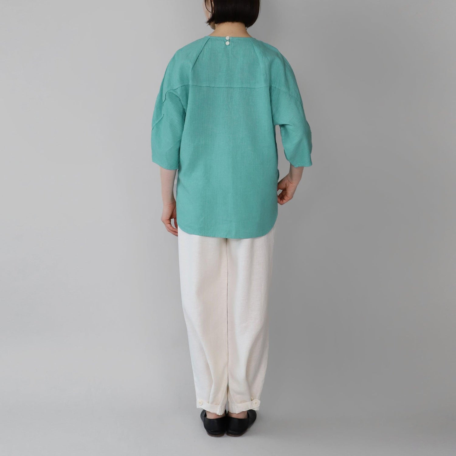 ヘンプフェザーブラウス WE2401G012 Emerald