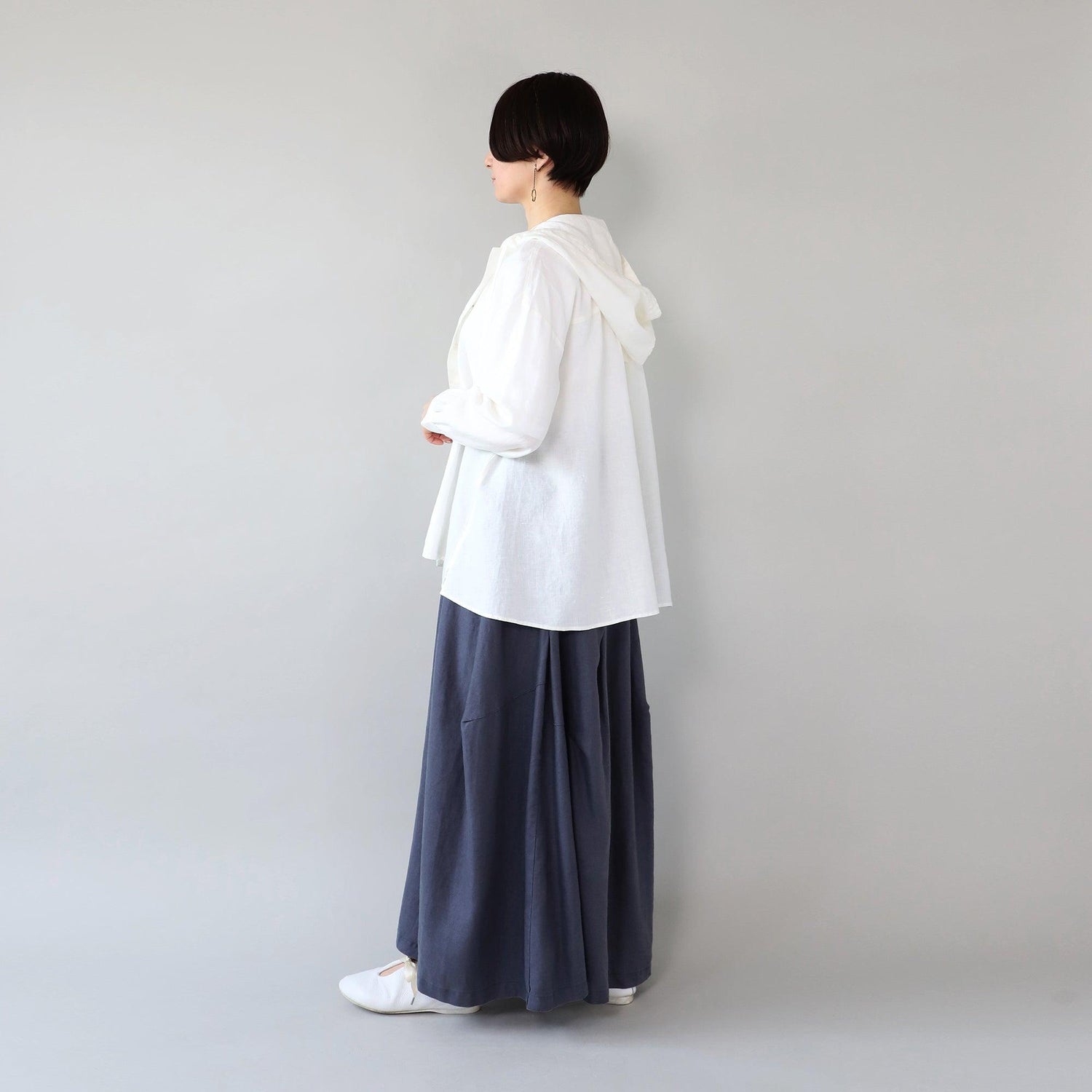 WE2501G006 ヘンプフーディシャツ