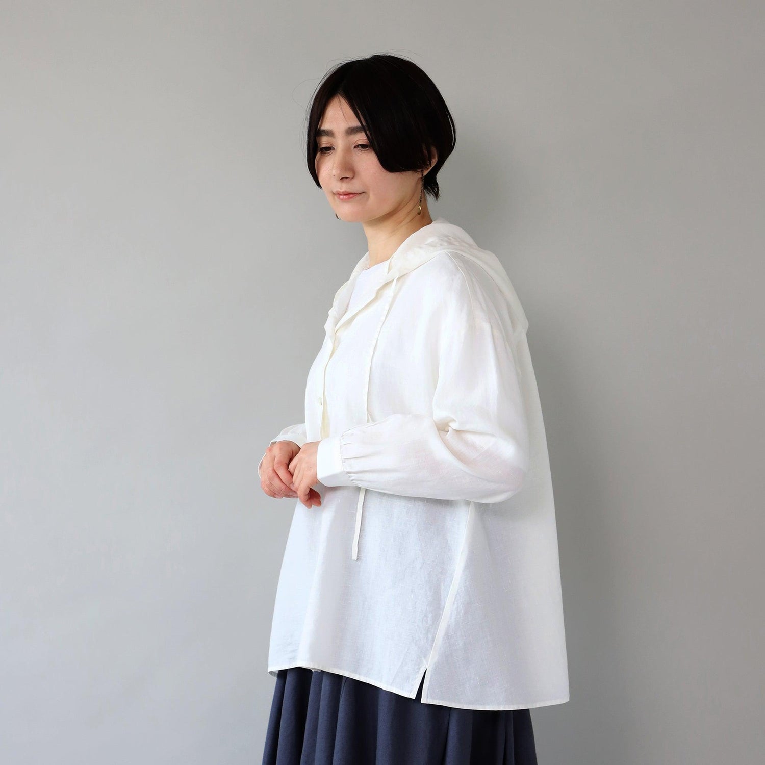 WE2501G006 ヘンプフーディシャツ