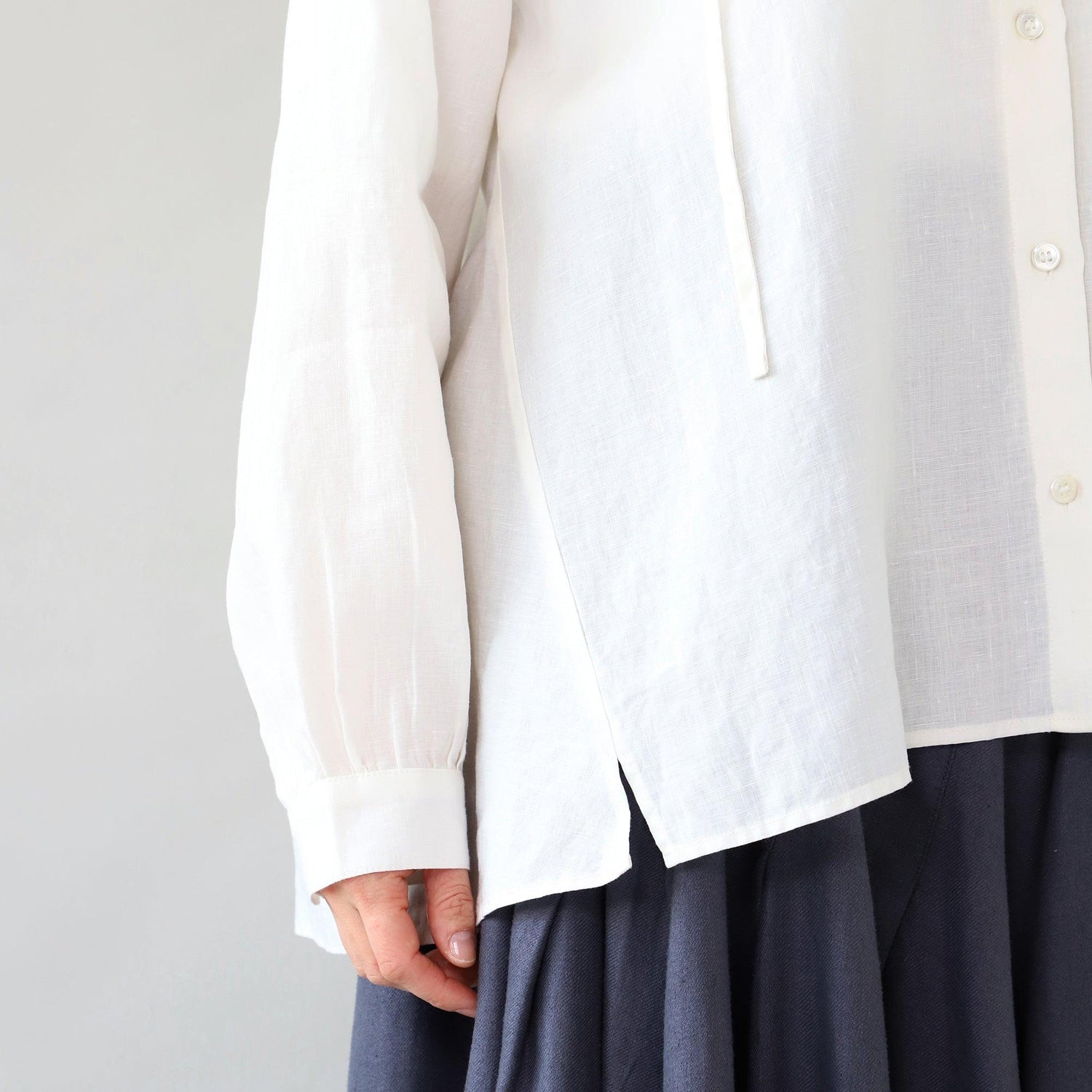 WE2501G006 ヘンプフーディシャツ