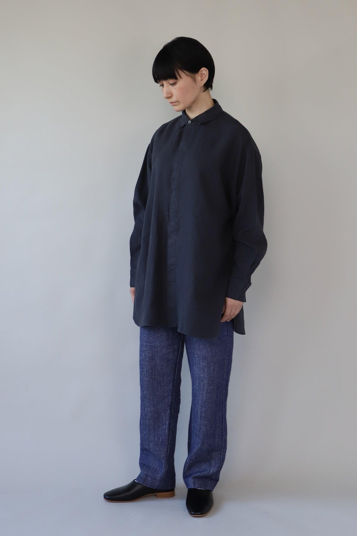 ヘンプショップシャツ WE2301G003 Black 全身