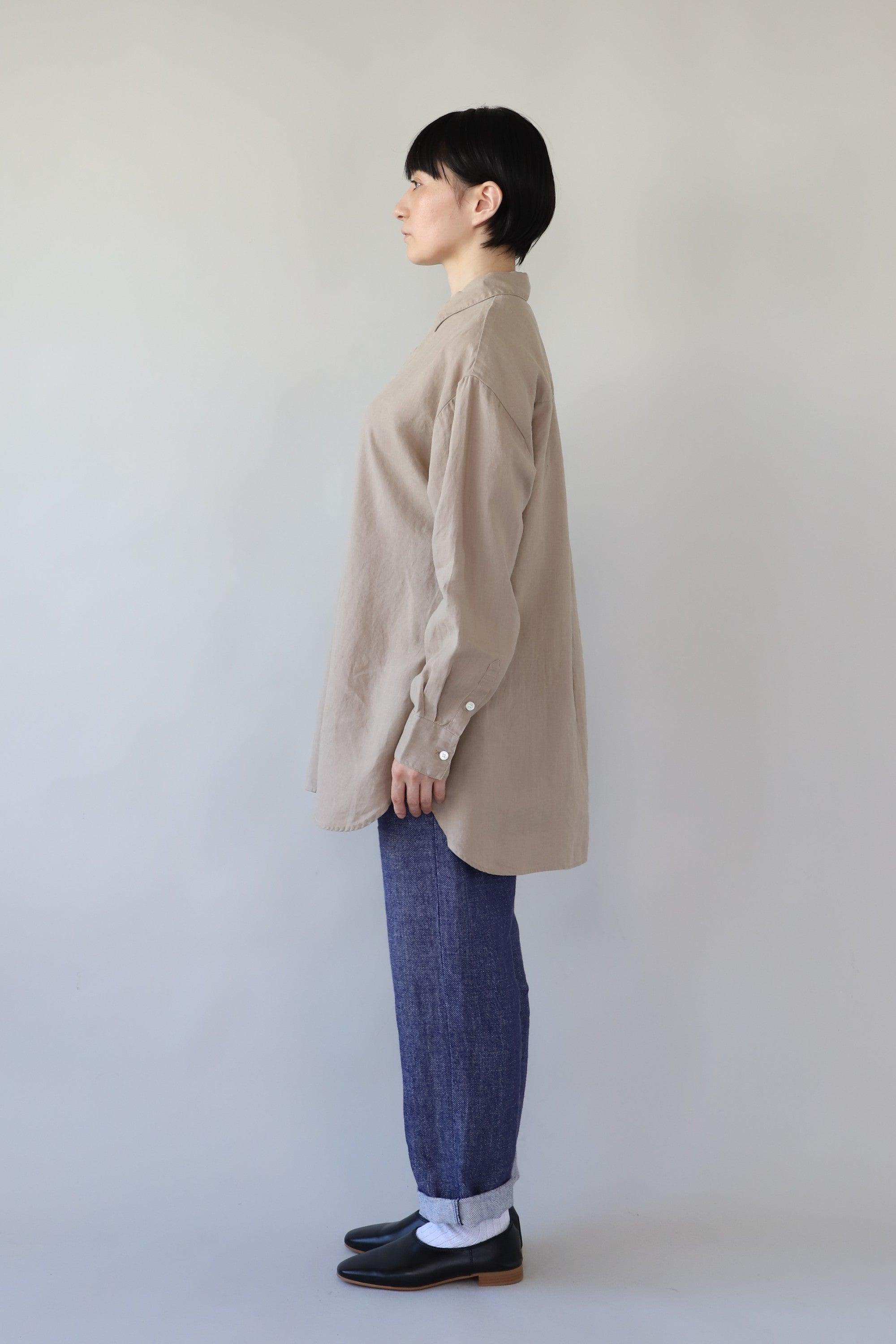 ヘンプショップシャツ WE2301G003 Beige 全身
